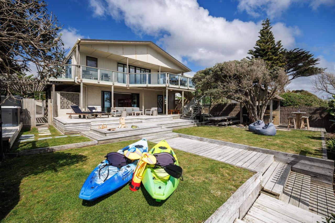 The Big Bach Villa Wellington Exterior photo